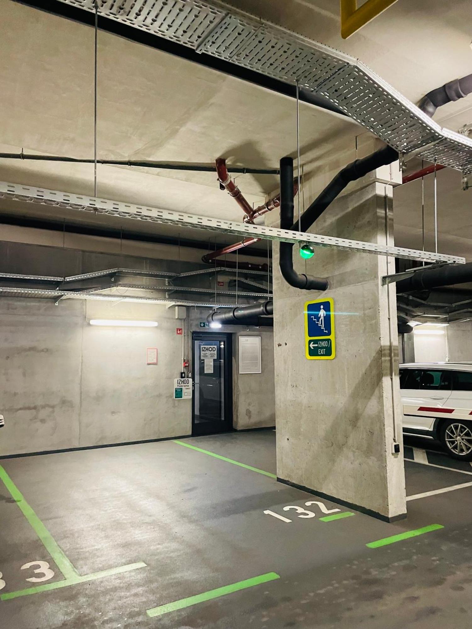 Finna New Apartment In Center Of Ljubljana Free Parking Zewnętrze zdjęcie